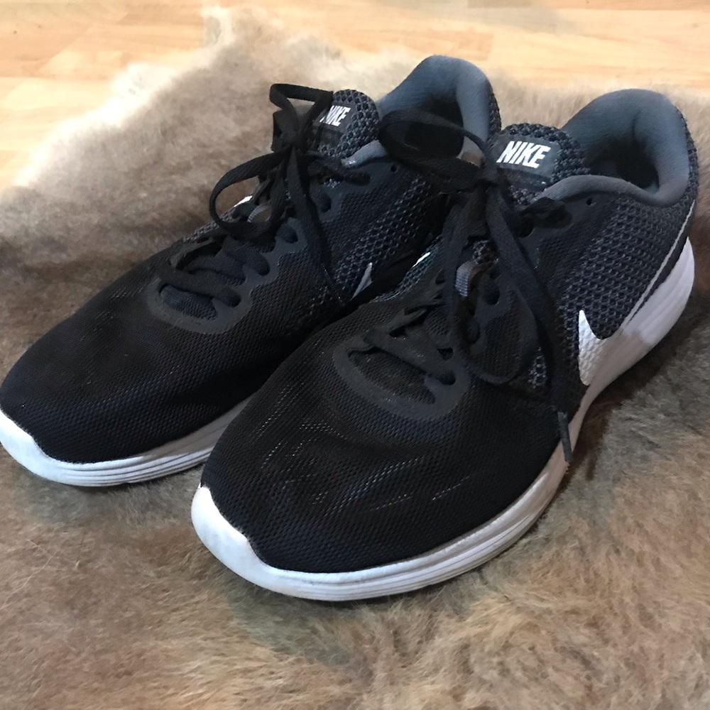 Nike Runners sz 9.5